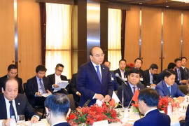 Thủ tướng Nguyễn Xuân Phúc phát biểu tại buổi tọa đàm với các doanh nghiệp bất động sản của Nhật Bản. (Ảnh: Thống Nhất/TTXVN)