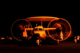 Máy bay tối tân E-2D Hawkeye của Mỹ. (Nguồn: US Navy)