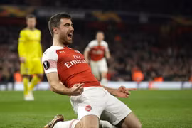 Arsenal thẳng tiến vào vòng 1/8 Europa League. (nguồn: AP)
