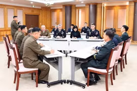 Cuộc gặp giữa ba bên diễn ra hồi tháng 10. (Nguồn: Yonhap)