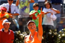 Sharapova giành chiến thắng ở trận ra quân tại Rome, và giành vé dự vòng loại Wimbledon 2018. (Nguồn: Reuters)