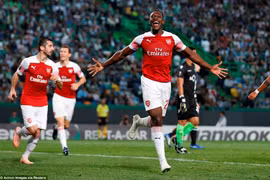 Welbeck lập công giúp Arsenal giành chiến thắng. (Nguồn: Reuters)