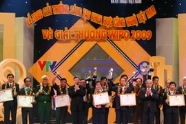 Lễ trao giải thưởng Sáng tạo Khoa học Công nghệ 2009. (Nguồn: Internet) 