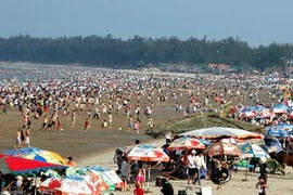 Du lịch Cửa Lò. (Ảnh: Lan Xuân/TTXVN)