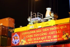 Nghi thức phát lệnh hàng đầu xuân mới. (Ảnh: Hoàng Hải/Vietnam+)