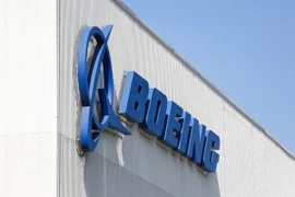 Biểu tượng Boeing tại nhà máy ở Renton, Washington (Mỹ). (Ảnh: AFP/TTXVN)