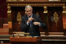 Thủ tướng Pháp Michel Barnier trong phiên bỏ phiếu bất tín nhiệm tại Quốc hội ở Paris, ngày 4/12/2024. (Ảnh: THX/TTXVN)