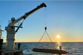 Tàu ngầm BlueWhale trên biển Baltic. (Nguồn: Naval News)