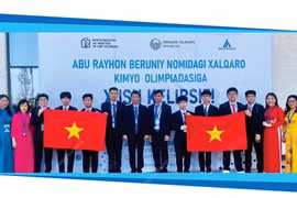 Việt Nam xếp thứ nhất toàn đoàn một cuộc thi Olympic hóa học quốc tế 