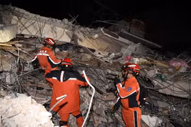 Động đất tại Thổ Nhĩ Kỳ và Syria: Cứu sống 2 phụ nữ bị mắc kẹt 122 giờ
