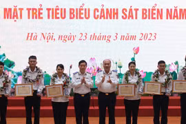 Tuyên dương các gương mặt trẻ tiêu biểu Cảnh sát Biển năm 2022