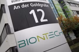 Hãng BioNTech thử nghiệm thuốc điều trị ung thư công nghệ mRNA tại Anh