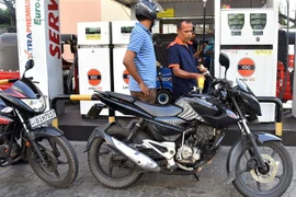 Quyết định giữ nguyên lãi suất của Fed tiếp sức cho thị trường châu Á