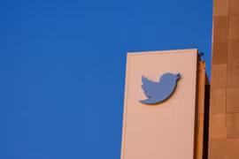 Chi tiêu quảng cáo trên Twitter Inc giảm mạnh sau khi Musk tiếp quản