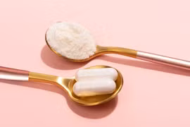 Collagen có dạng bột và viên. (Nguồn: hellomagazine)
