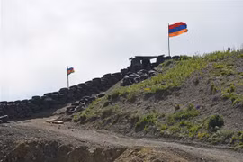 Nga sẵn sàng triển khai quân tới biên giới Armenia-Azerbaijan 