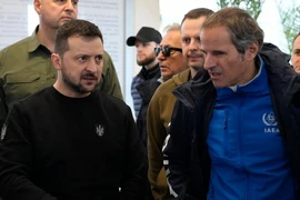 Tổng Giám đốc IAEA Rafael Grossi gặp Tổng thống Ukraine Zelensky