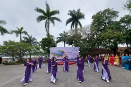 Tri ân dòng Hương - Lễ hội văn hóa đặc sắc của người dân Cố đô Huế