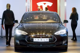 Hơn 2 triệu xe điện sẽ được cập nhật phần mềm. (Nguồn: Reuters)