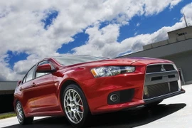 Mitsubishi sẽ dừng sản xuất mẫu Lancer Evolution sedan