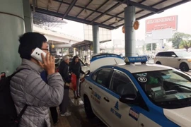 Hành khách nên sử dụng các hãng taxi có uy tín đang khai thác tại Nội Bài. (Ảnh: PV/Vietnam+)
