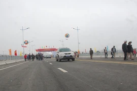 Thông xe nút giao cầu vượt đường sắt Bắc Nam với Quốc lộ 1A 