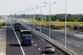 Đề xuất xây đường nối Đại lộ Đông Tây-cao tốc Trung Lương 
