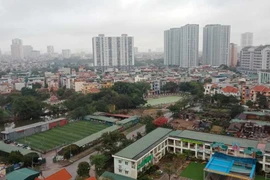 Chất lượng không khí tại các quận nội thành Hà Nội đã "xanh" trở lại. (Ảnh: Hùng Võ/Vietnam+)