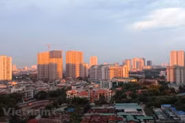 Chủ đầu tư cũng phải mở một tài khoản vốn chuyên dùng có kỳ hạn tại một tổ chức tín dụng đang hoạt động tại Việt Nam để nhận tiền bảo trì. (Ảnh: Hùng Võ/Vietnam+)