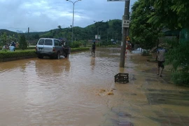 Sơn La: Bản người Mông vẫn chìm trong nước sau bão số 2