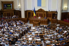Quốc hội Ukraine thảo luận lần đầu về dự luật trừng phạt Nga