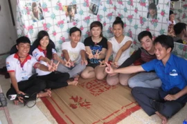 Bình Dương: Cô sinh viên nghèo cưu mang 3 thí sinh thi đại học