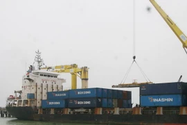 Cảng Tiên Sa, Cái Lân đón chuyến hàng đầu năm mới 