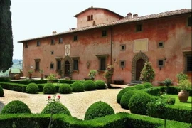 Nhà của nàng Mona Lisa bị bán cho tập đoàn Nam Phi