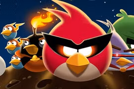 Mỗi khi người dùng mở một ứng dụng, như chơi trò Angry Birds, tình báo Anh, Mỹ có thể thu thập dữ liệu. (Nguồn: The Guardian)