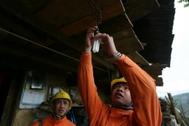 Lạng Sơn: Người dân tộc Dao ở Công Sơn mong ánh điện về