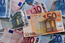 Số liệu bi quan về nền kinh tế Đức gây sức ép lên đồng euro