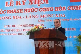 Ngài Bernabé Garcia Valido, Tổng lãnh sự quán nước Cộng hòa Cuba tại Thành phố Hồ Chí Minh phát biểu tại buổi lễ. (Ảnh: Văn Trí/TTXVN)