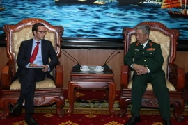 Hai nước Việt Nam-Hoa Kỳ đẩy mạnh hợp tác về quốc phòng