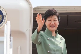Tổng thống Hàn Quốc Park Geun-hye tại sân bay ở thủ đô Seoul, Hàn Quốc ngày 1/5. (Nguồn: Yonhap/TTXVN)