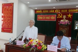 Tổng Bí thư Nguyễn Phú Trọng phát biểu tại buổi làm việc với Ban Thường vụ và cán bộ chủ chốt tỉnh Phú Yên. (Ảnh: Trí Dũng/TTXVN)