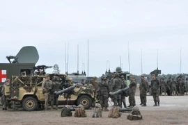 Binh sỹ NATO tại căn cứ quân sự Zagan. (Ảnh: TTXVN phát)