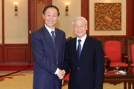 Tổng Bí thư Nguyễn Phú Trọng tiếp ông Vương Gia Thụy. (Ảnh: Thống Nhất/TTXVN)