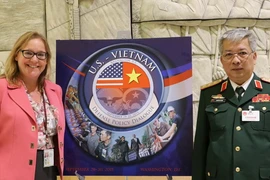 Thứ trưởng Nguyễn Chí Vịnh và Phó Trợ lý Bộ trưởng Quốc phòng Amy Searight tại Đối thoại. (Ảnh: Quang Hòa/Vietnam+)