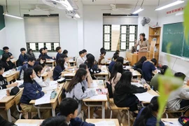 Giờ ôn tập môn Ngữ Văn của học sinh lớp 9 trường Trung học Cơ sở Thái Thịnh (quận Đống Đa, Hà Nội). (Ảnh: Thanh Tùng/TTXVN)
