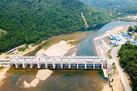Thực trạng tại đập ngăn nước sông Cu Đê phục vụ nhà máy nước Hòa Liên, huyện Hòa Vang, thành phố Đà Nẵng. (Ảnh: Quốc Dũng/TTXVN)