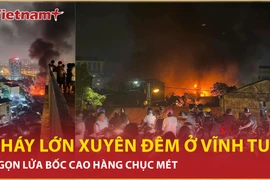 Cháy lớn xuyên đêm tại kho hàng rộng 300m² ở Vĩnh Tuy, Hà Nội 