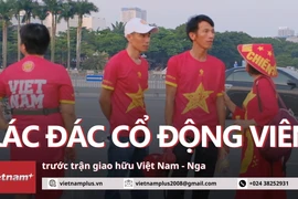 Không khí đìu hiu ngoài sân bóng, người bán hàng ế ẩm trước trận Việt Nam-Nga