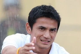 Kiatisak sẽ thay HLV người Đức dẫn dắt Thái Lan