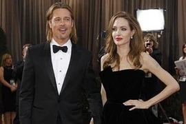 Brad Pitt và Angelina Jolie tại lễ trao giải Oscar vừa qua (Nguồn: AFP)